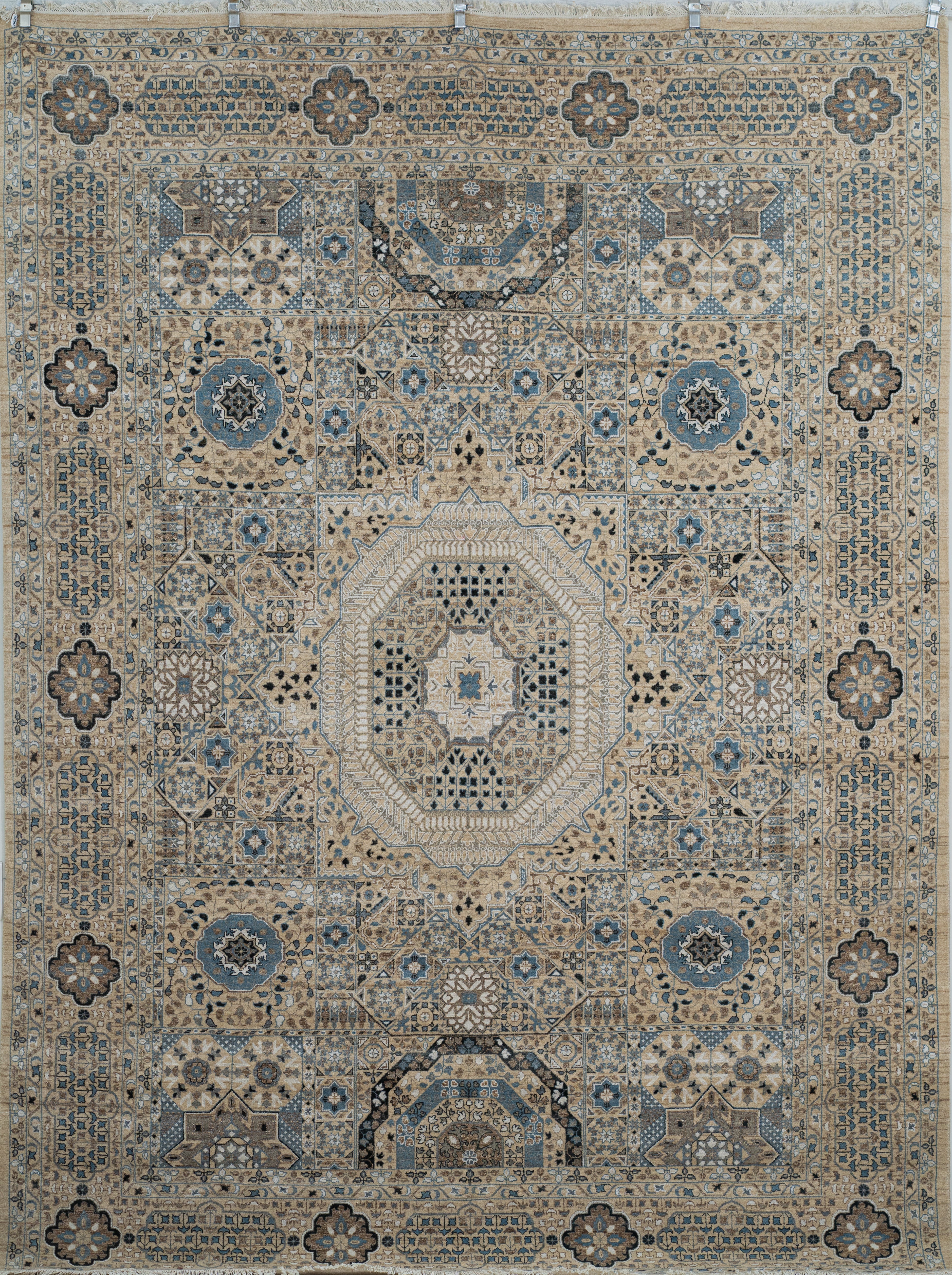 Handknotted Modern Carpet DIA- 1582 MAMLUK